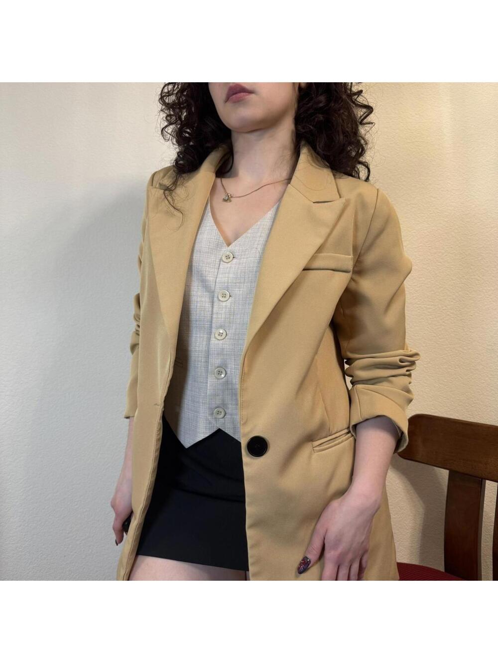 Oversized tan button blazer